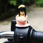 Figurine qui bouge - Poitrine de femme sexy - Style Animé Manga - Décoration pour voiture - Fait en Caoutchouc - 10.5x6.5x6.5cm_4