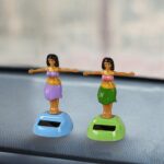 Figurine solaire Tahitienne dansante pour voiture_7